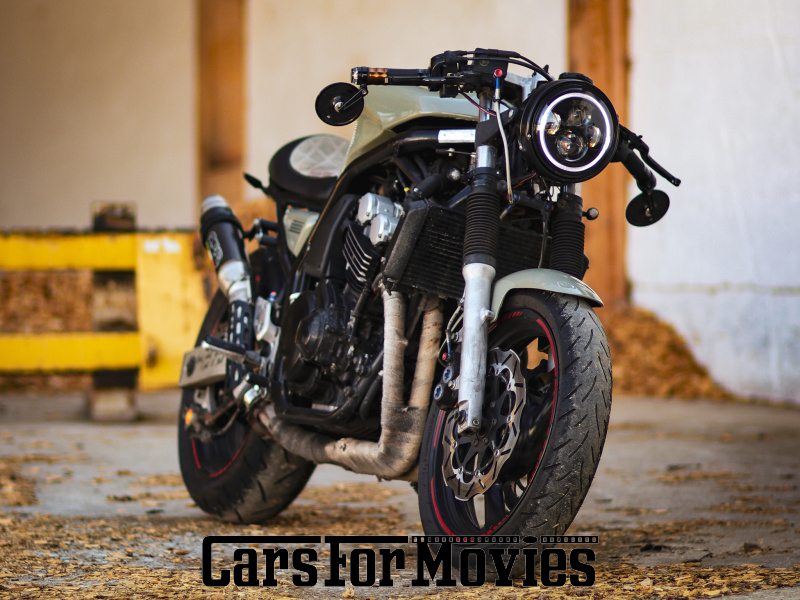 CarsForMovies | Yamaha FZS 600 Cafe Racer 1998 Japan Grün Braun Zwei- und Dreirad Motorrad Bayern 5622 Rocker Custom cafe racer 